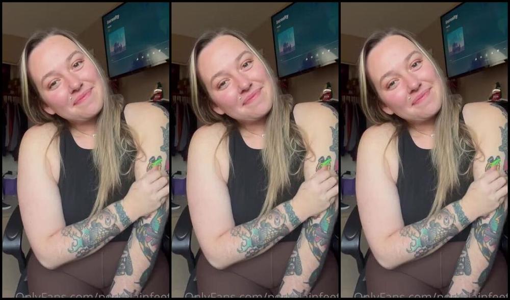 Porcelain Goddess Aka Porcelainfeets Onlyfans Tits Out For The Weekend You Better Think About Me This Weekend