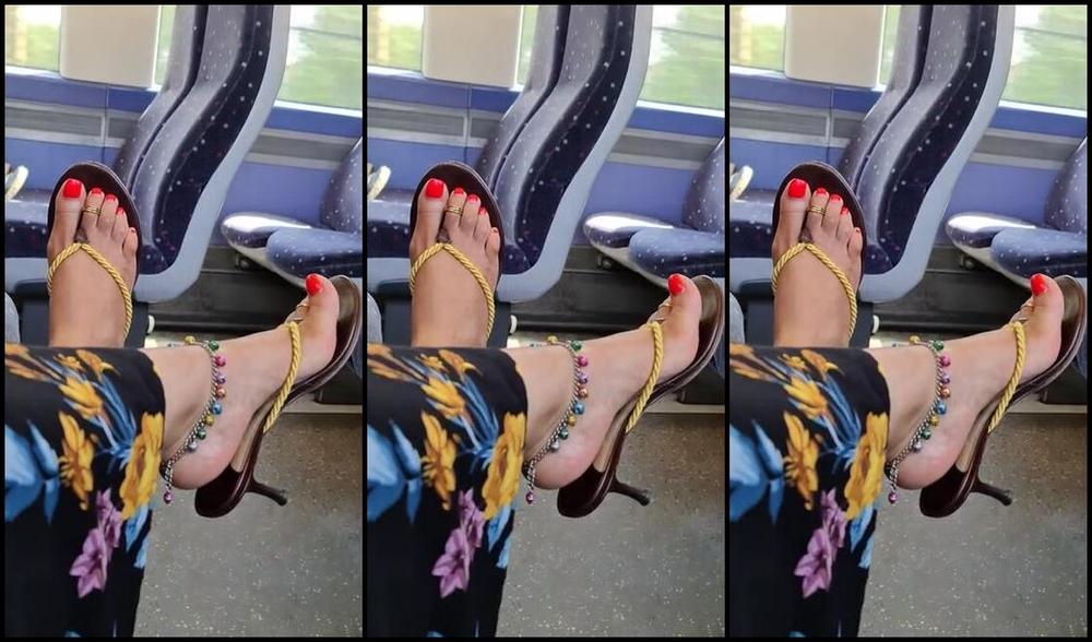 Feetbysherri Onlyfans Teasing On The Train In My Yellow Rope Jimmy Choos
