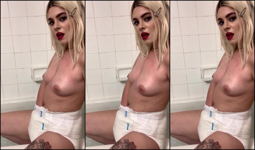 Dollxhunter New Years Bubbly Bath