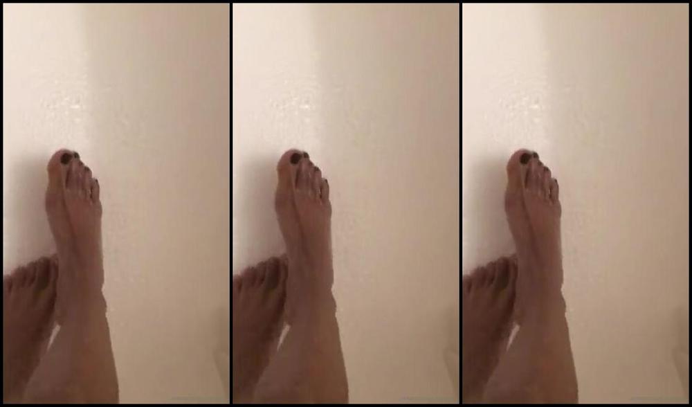 Toesbyayla Onlyfans Dripping From My Glistening Perfect Goddess Feet