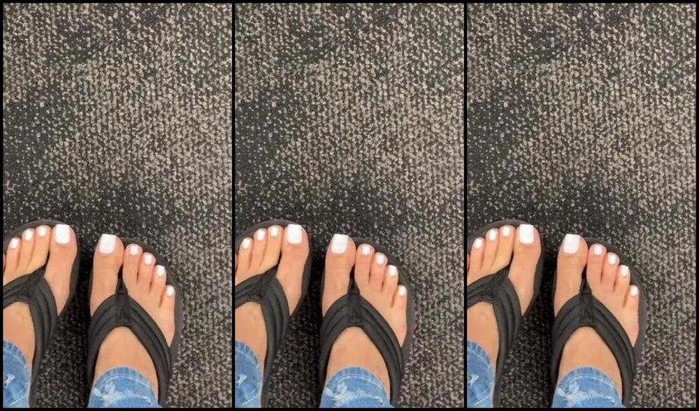 Goddess Pussyfoot Aka Goddesspussyfoot 01 26 2025 Onlyfans Video Im Reposting This Video Of My Trip To The Drug Store In My Platform Wedge Flip Hu