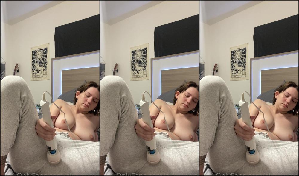 Riley Jean Gwxyks I Suyovrd A Source