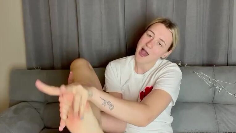 Blondifeet Foot Fetish 01 25 2022 Onlyfans Video I Am A Goddess And As Such I Will Use My Giant Perfect Feet To Get