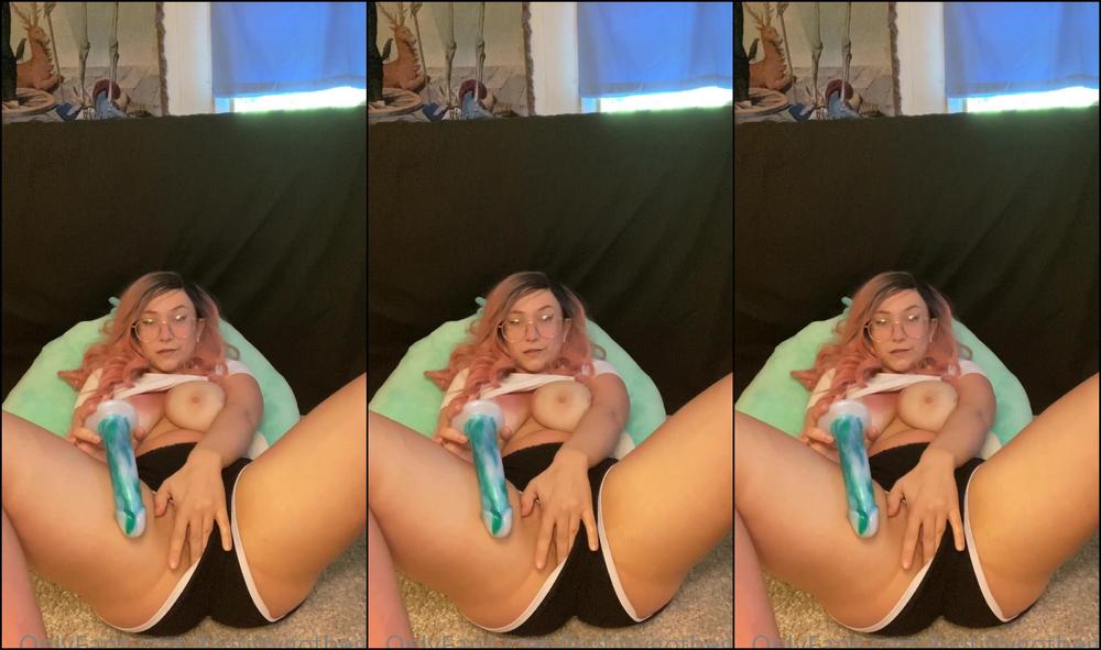 Bigtittygothegg Eggroll