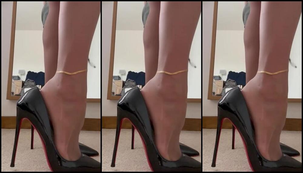 Heels Of Mine Nicknamed Heelsofmine 01 18 2024 Onlyfans Video Make Sure My Red Soles Are Perfectly Clean