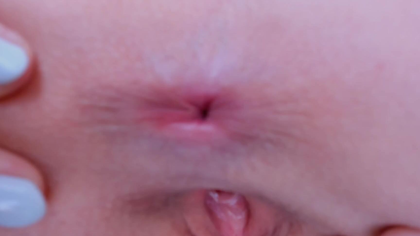 Big Ass, Gape, Hair Color, Lesbians, Outdoors sweet-pussy-gape-from-two-lesbians ManyVids