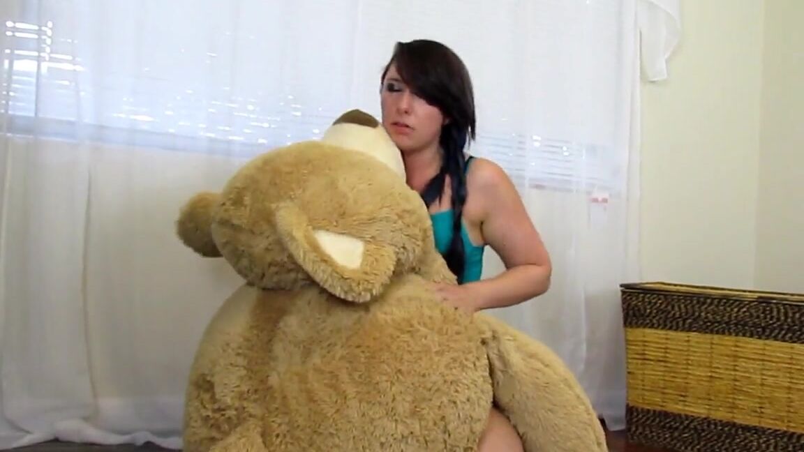 Misswhitneymorgan Dakota Charms Really Loves Mr Bear