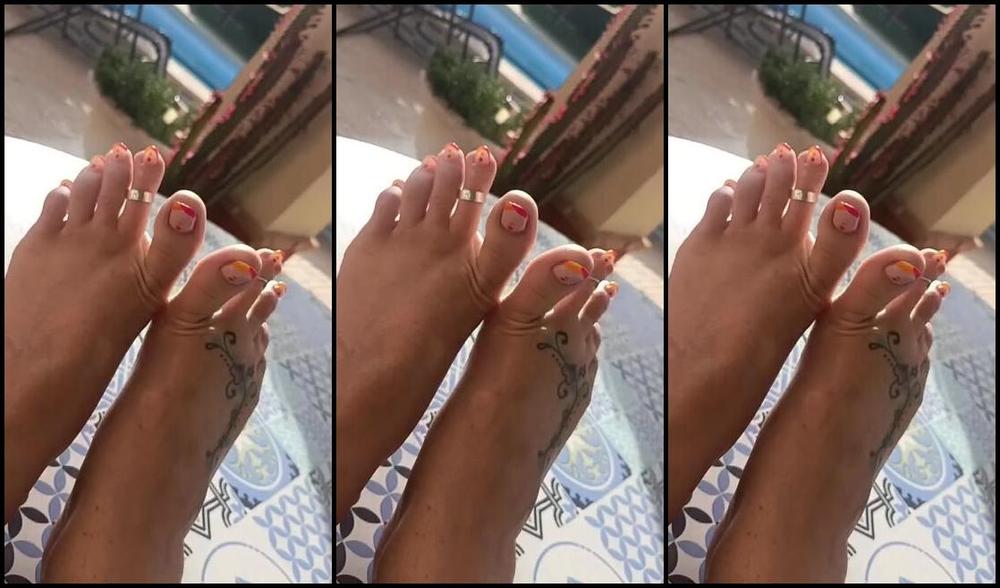 Solefulsassy Onlyfans So Was Making You A Nice Little Vid Then My Dog Lost Her Shit Barking At The Church Bells And