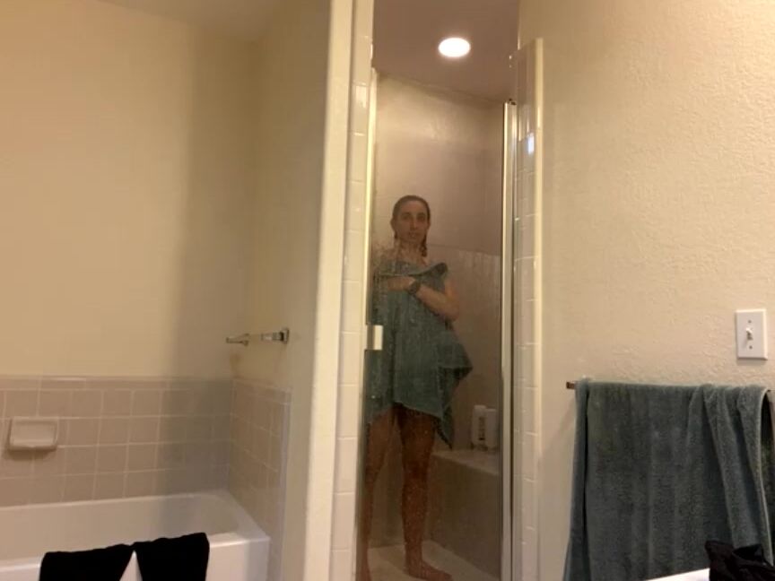 Christinakhalil Spontaneous First Live Stream