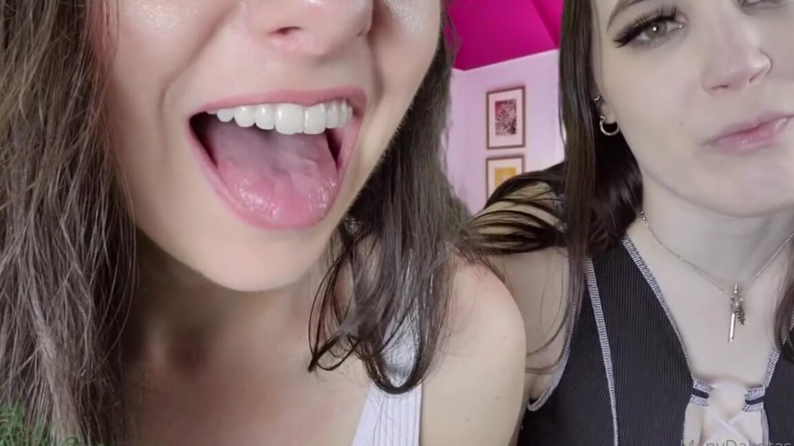 Dakota Charms Nicknamed Dakotacharms Onlyfans Training The Bad Boy