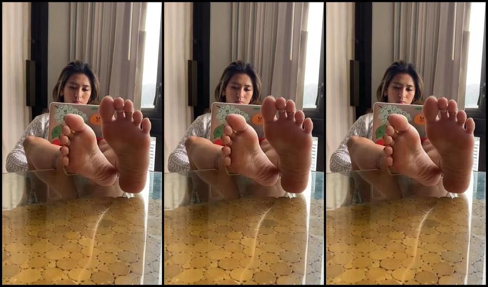 Asiansmartsoles Onlyfans Ignoring You While I Sip My Morning Coffee Px2P