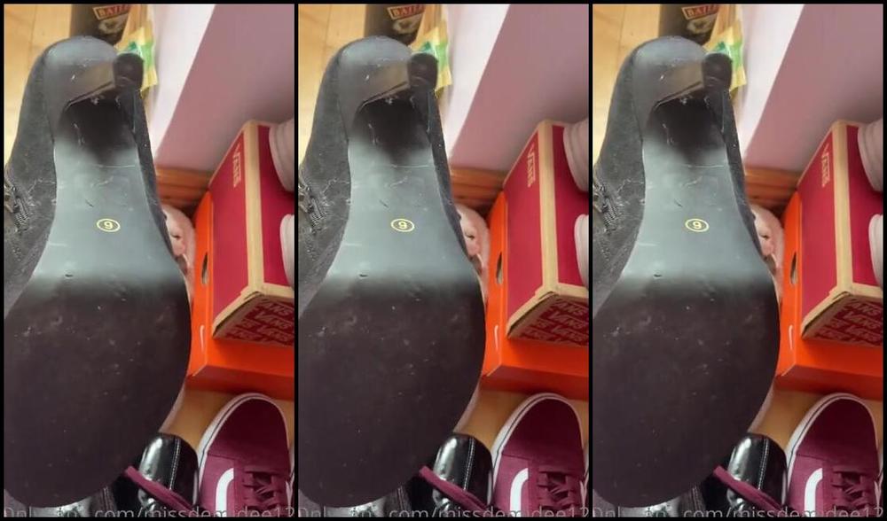 Miss Demi Dee Nicknamed Missdemidee123 Onlyfans Once Again A Loser Paid For This Bootshoeslipper Cleaning And Humiliation Whilst Sleeping On