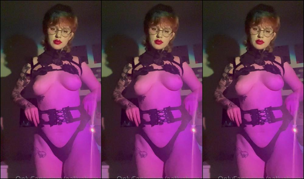 aaliyah-may-20-02-2022-2368160539-this-outfit-is-fun-but-i-think-it-looks-best-as-i-m-taking-it-off