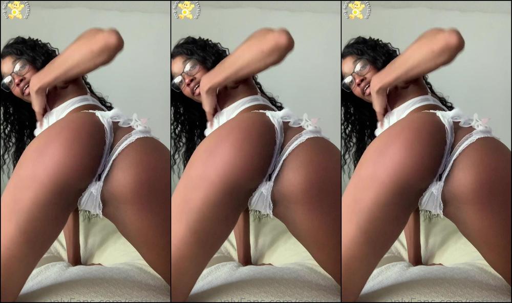 Softtitlita I Just Love A Good Spanking