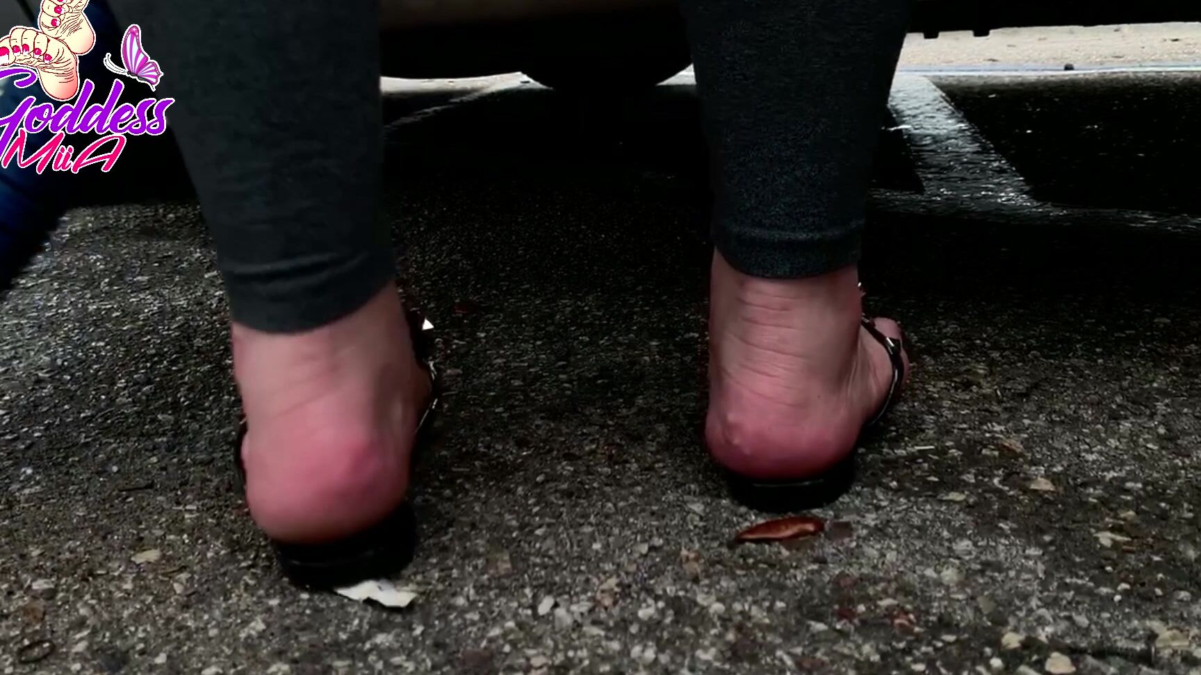 Goddessmiia Turn Down Volume Before Watching The Vacuum Is Loud A