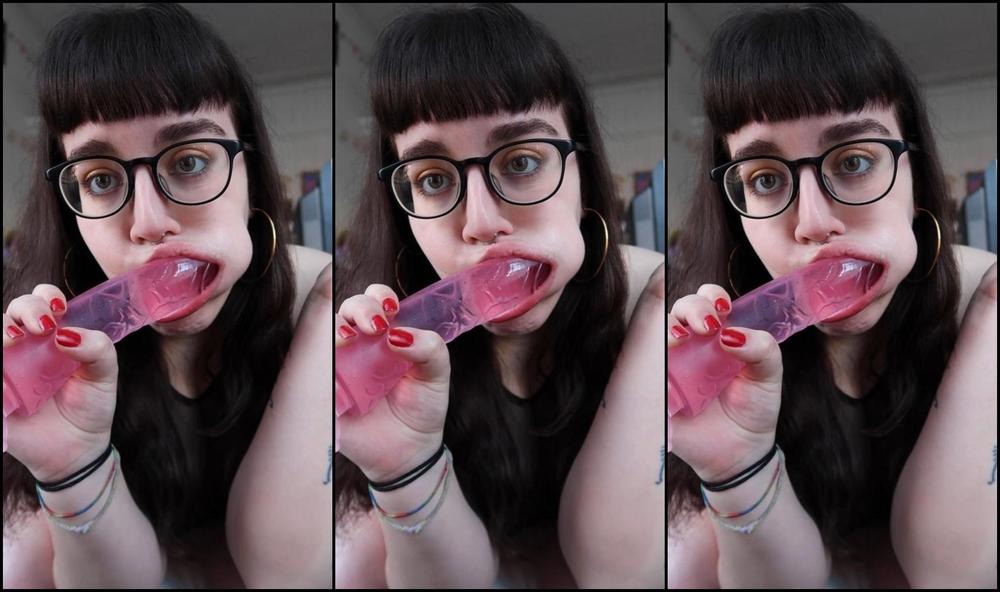 Spit Fetish, Face Fucking laura di prima messy oral amp deepthroat on dildo