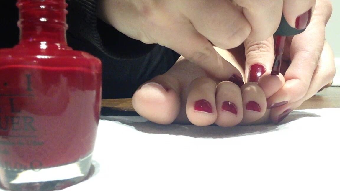 Kitten Kiara Cb Sexy Red Toe Painting