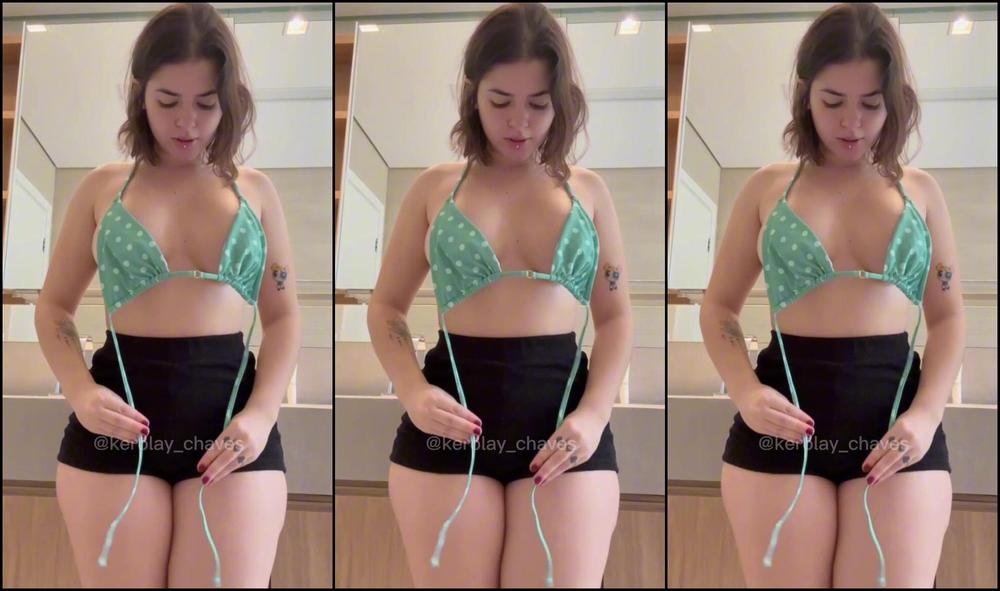 Kerolaychaves 3026787591 09 24 2023 Que Calor Vestindo Meu Biqu Ni Pra Tomar Um Banho De Piscina Em Casa A