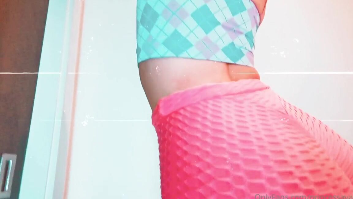 Goddessleona Onlyfans Your Tiny Dick Would Disappear Between My Ass Cheeks Never To Be Seen Again Thats Where