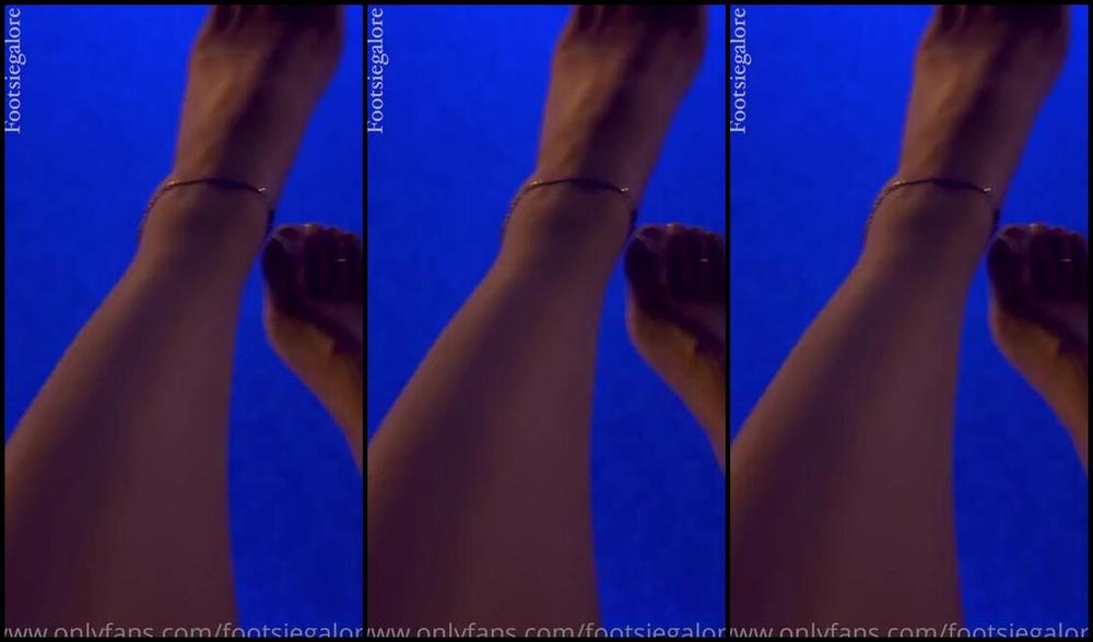 Footsiegalore Onlyfans Late Night Swim Would I Catch Your Eye Splashing About