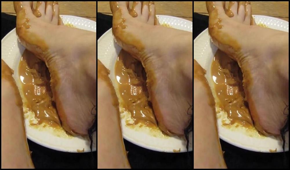 Neolasoles Nicknamed Neolasoles Onlyfans Anyone Ever Wanted To See My Feet Covered In Peanut Butter P Well Here