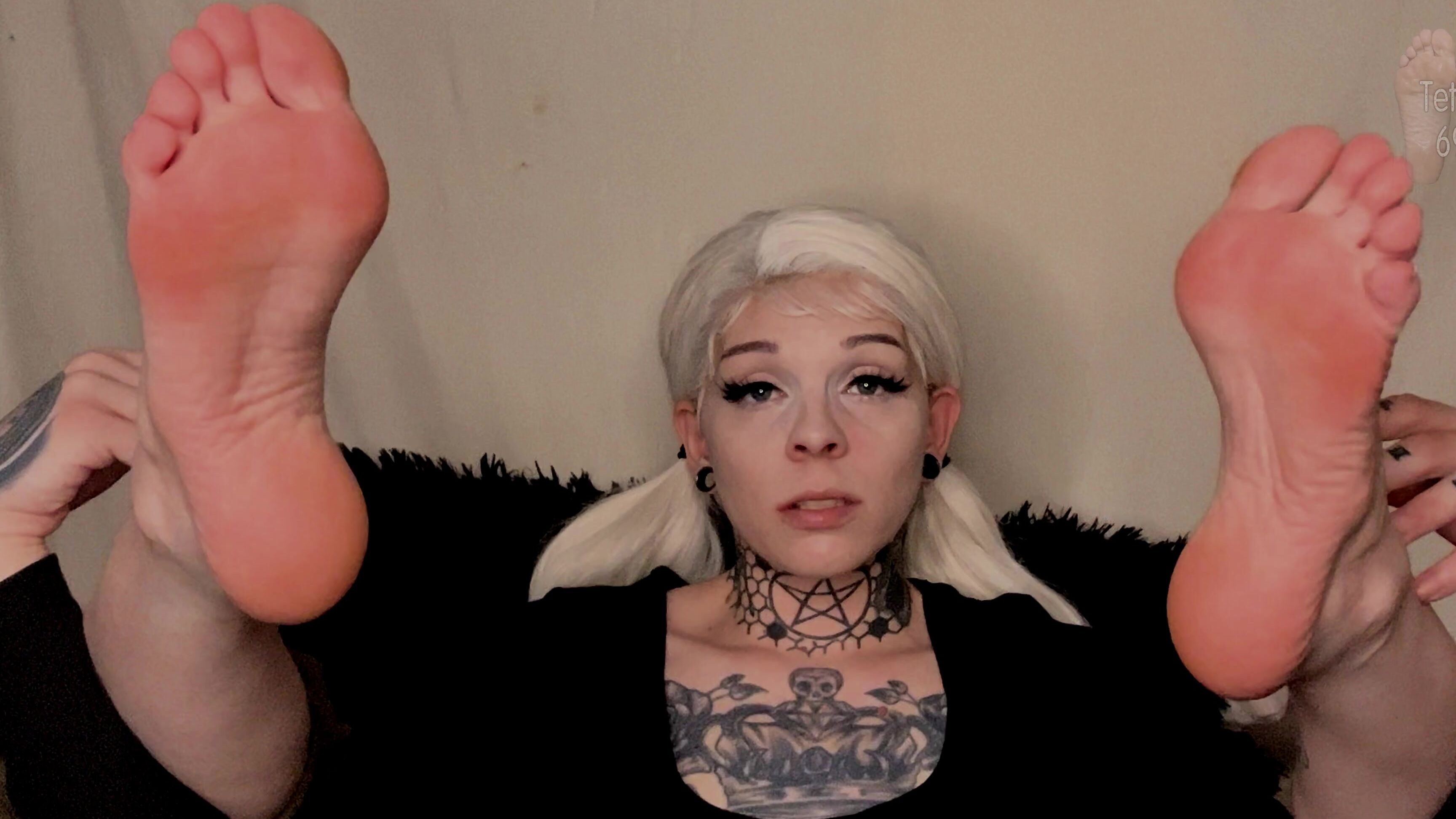 "Tetra69" blonde, feetfetish, feettease, footfetish, pov, solescrunching, toefetish, toes, toewiggling, wrinkledsoles Cum For My Feet manyvids