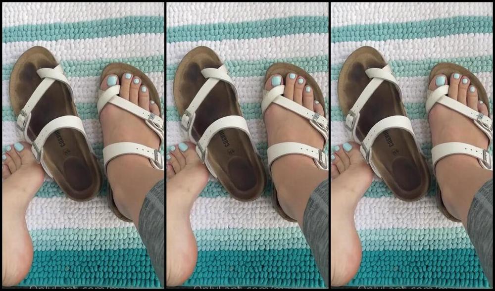 Goddess Mads Nicknamed Mad4Soles Onlyfans If You Re A Fan Of Arches Tops Of Feet Toes Or Sandals Especially With Toe Imprints Then This