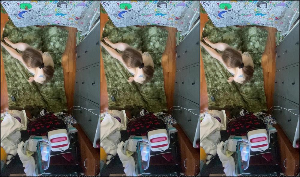 Caringerin This Video Is Min Of Me Stretching And Wiggling On My Comfy Green Blanket If You Like