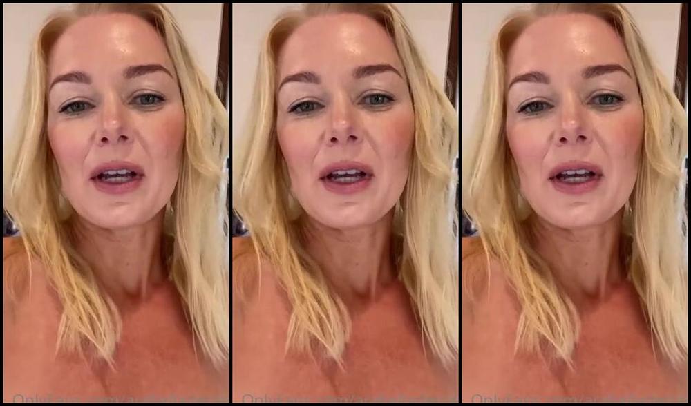 Arabella De Rose Nicknamed Arabelladerose 03 25 2022 Onlyfans Video Attending To You My Naughty Devils