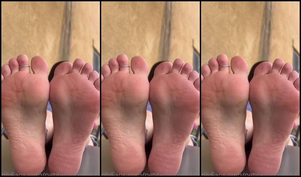 Petite Feet Penelope Aka Penelopestootsies739 Onlyfans Scrunching My Soles While Enjoying My Diet Root Beer