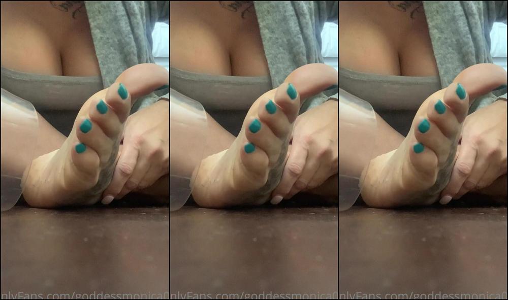 Goddessmonica W Cum Clean My Spit