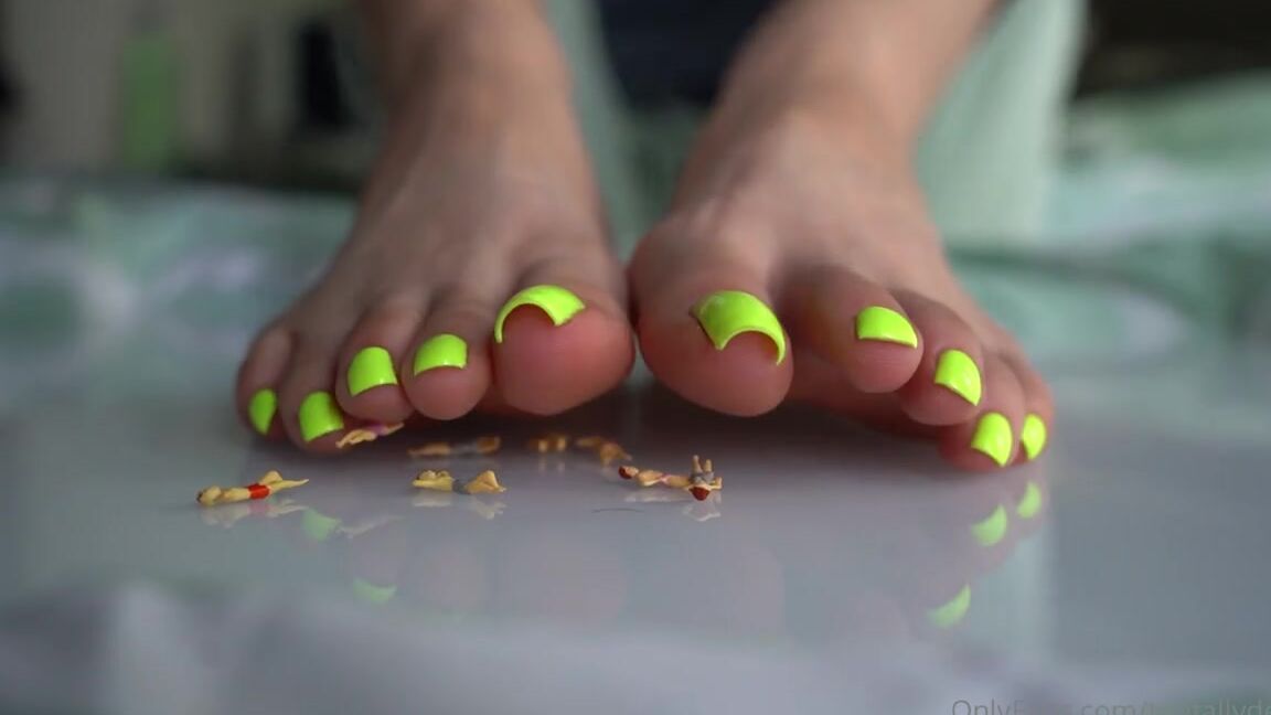 Toetallydevine Onlyfans One Of My First Giantess Videos And I Loved Making Thisp