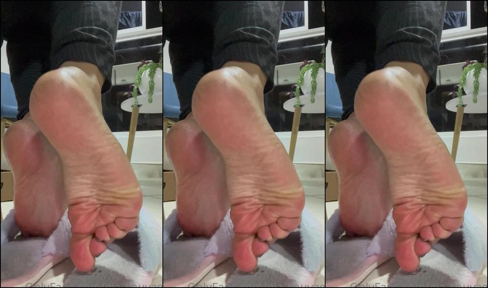 Gia Sauvage Who Likes This View