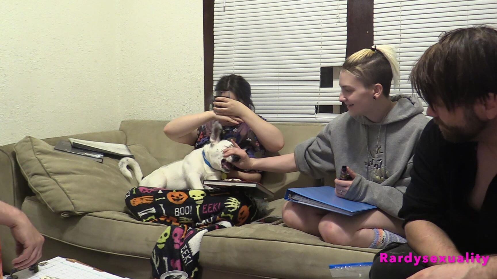 "Rardysexuality" 18 & 19 yrs old, gamer, geek, role-playing games, tabletop games Sunday DnD Game 28 5 Manyvids