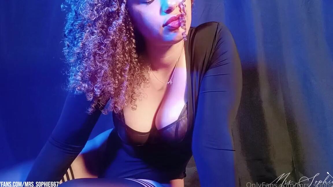 Mistress Sophie Nicknamed Mrs Sophie667 Onlyfans You Know Where To Find The Full Clip Or Tip This Post 15 Uz