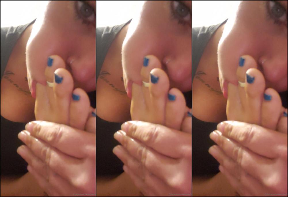 Dixiesjewels Spit Dripping Toe Sucking Close Up