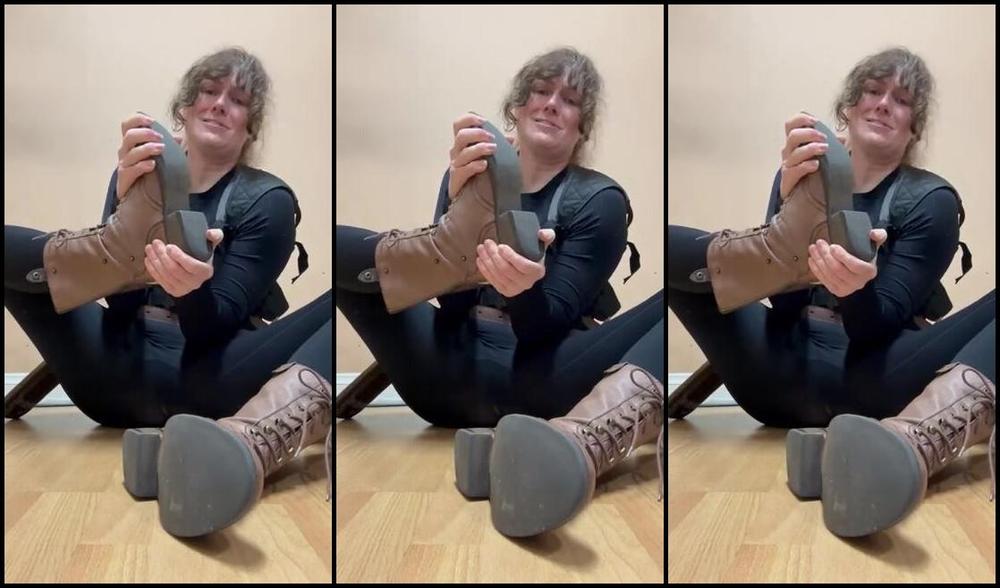 Athletoes Nicknamed Athletoes Onlyfans Quick The Zombies Are After Me I Need You To Get Your Tongue Out And Lick