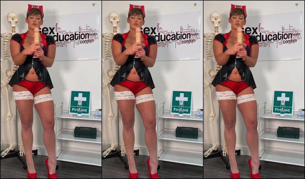 Hannahbrooks Naughty Nurse Brooks Is Ready To Give You Horny Boys Some Hot Joi Xxx