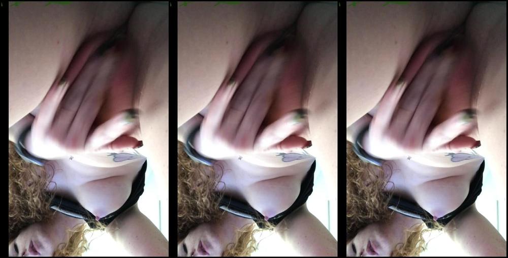 Poison Ivee Milehigh Finger Bang