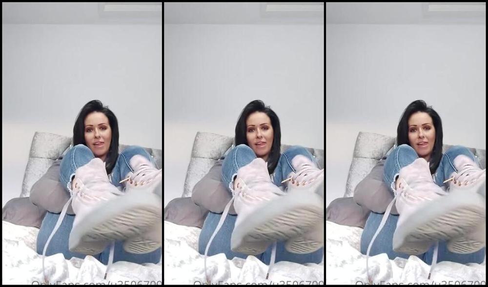 Queen1991 Nicknamed Queen9999111 Foot Fetish 02 01 2021 Onlyfans Video Sock Fun