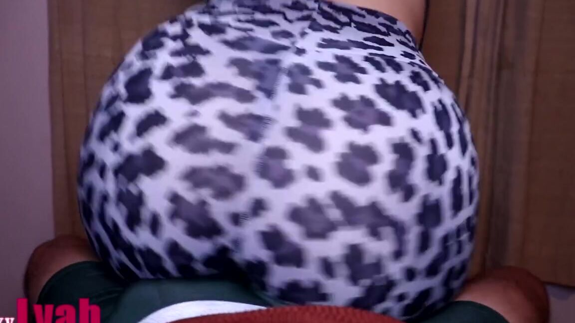 Sexylyah Nicknamed Sexylyah Onlyfans Pawg Lap Dance In Tight Leggings