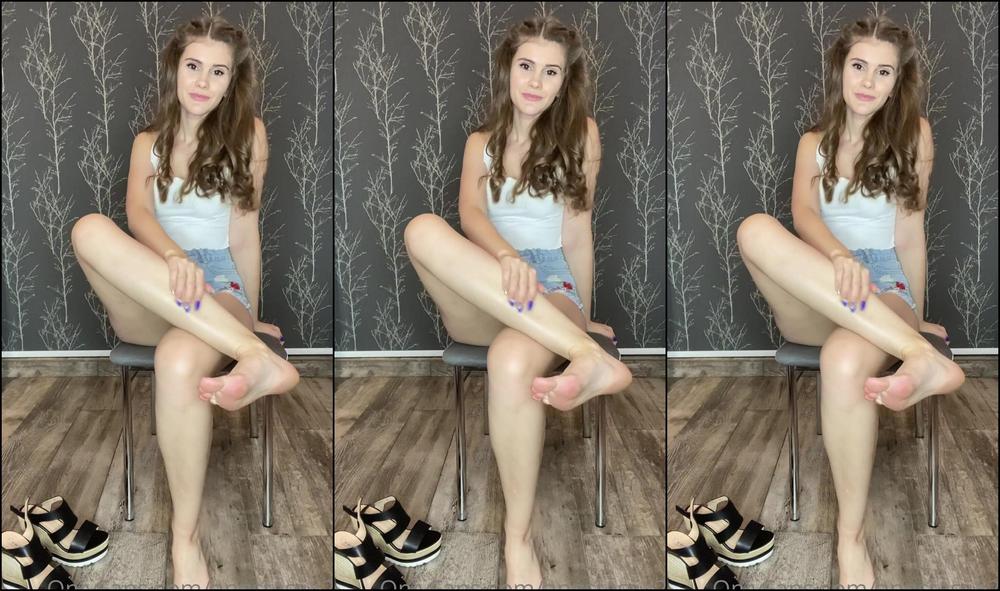 Queen Sexy Feet1 1485559114 12 20 2020 Then I Come To You And Take Off My Heeled Sandals Take A Close Look At