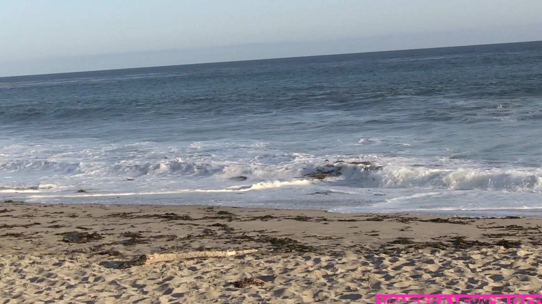 Vanessaveracruz Pda At The Beach Manyvids