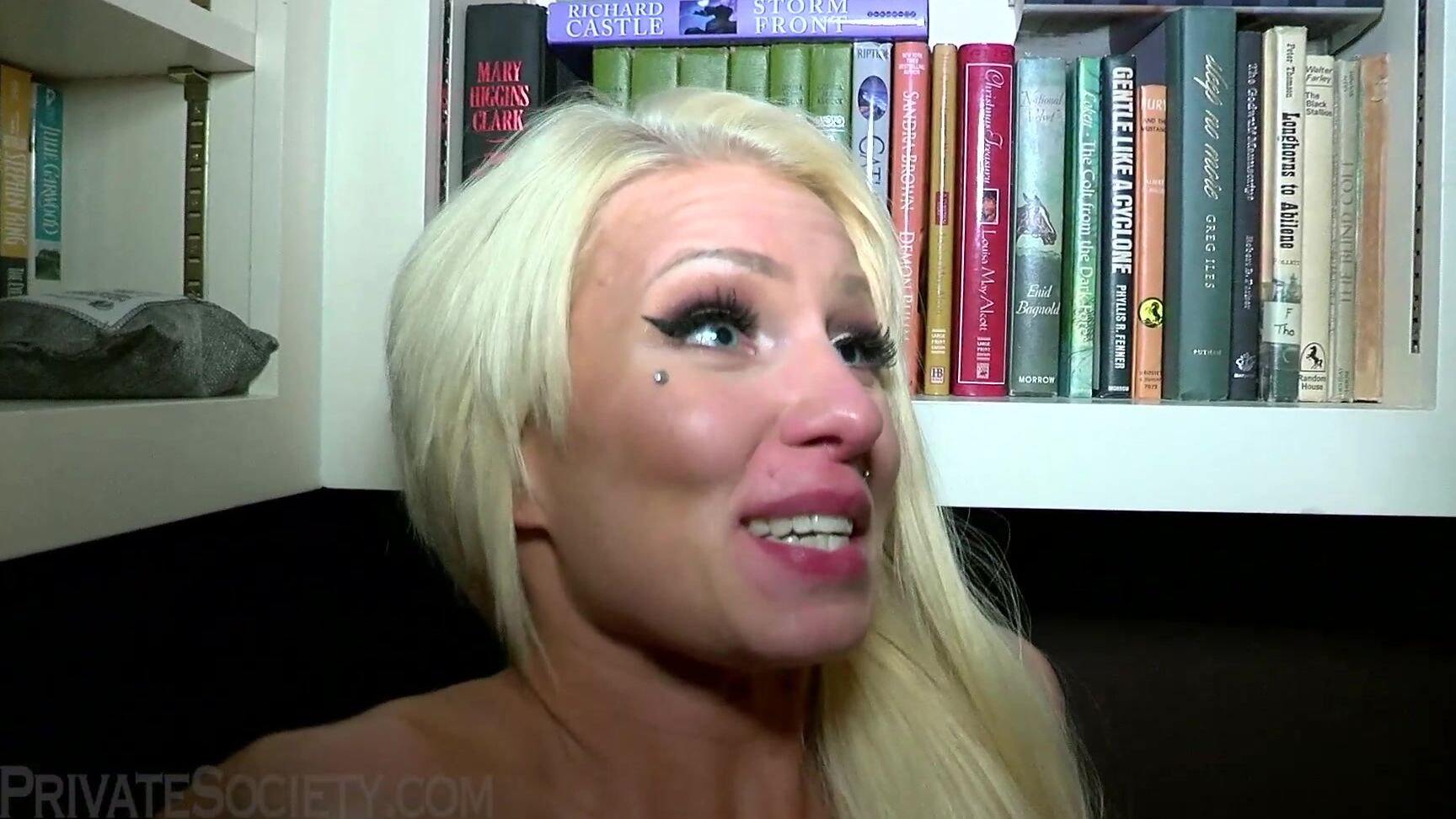 "Heidi" Blonde, Creampie, Ass licking, Amateur, Small tits, Hardcore, Blowjob, Deepthroat, Pussy licking Heidi. Bottle Blonde & Spray On Tan SiteRip