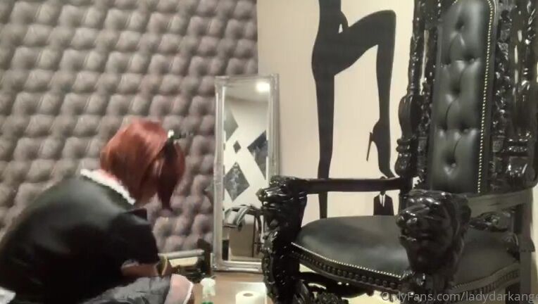 Lady Dark Angel My Sissy Maid Doing A Good Job Updating Me As She S Cleaning My Chambers