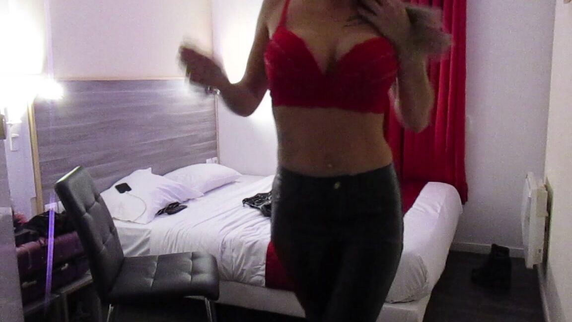 Tiffanyleiddi Hummm C Est Chaud Vous Voulez La Suite  Onlyfans XXX