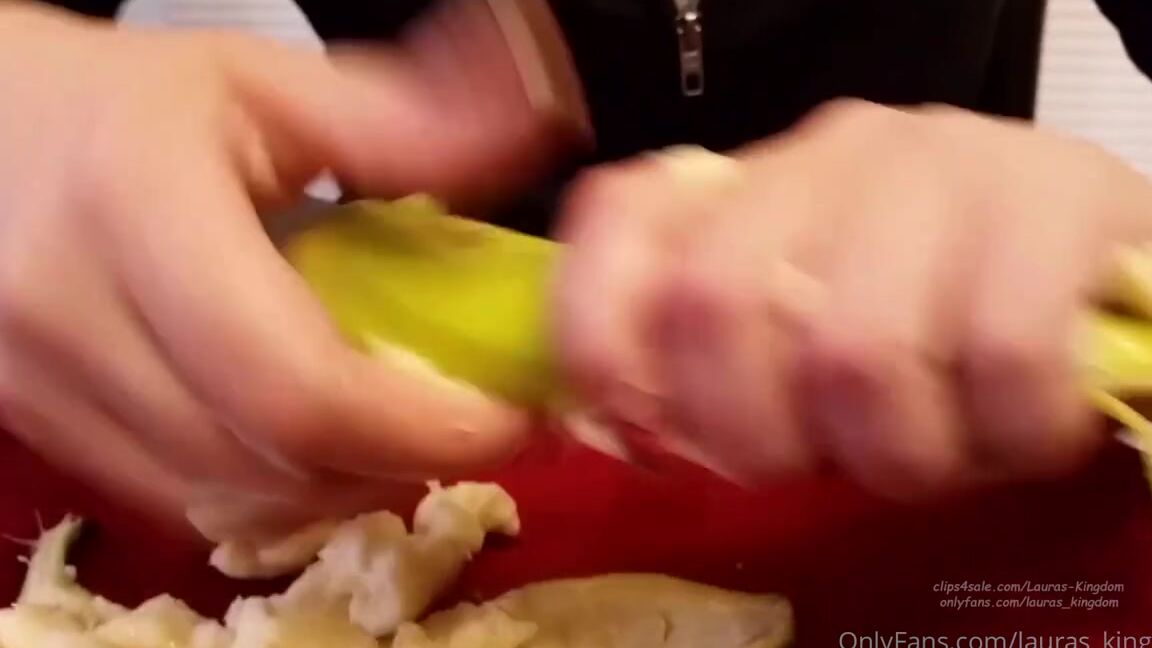 Lalalaura Nicknamed Lauras Kingdom 09 15 2024 Onlyfans Video Knicole Banana Jerk And Claw