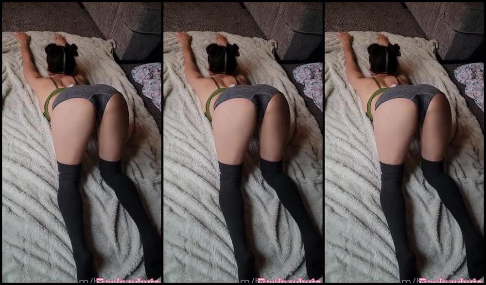 Beckywhyte Nicknamed Beckywhyte15 12 30 2022 Onlyfans Video Like This Post If Your Dick Is Hard