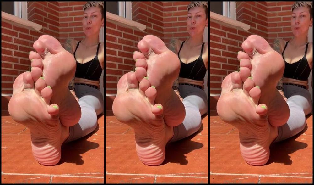 Solesmad Fetish Queen Aka Solesmadvip Onlyfans Happy Monday I M Going To The Gym Then Ill Go Shopping And In The Afternoon Ill Work And Spe