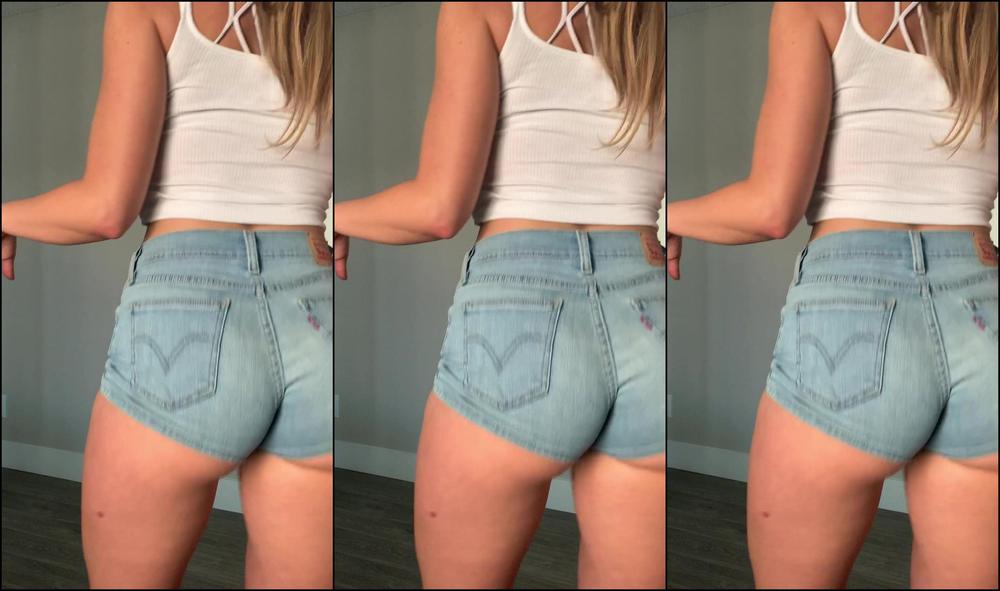 Bigduchvip 2069366339 03 30 2021 She Gon Shake It For Them Blue Hunnids